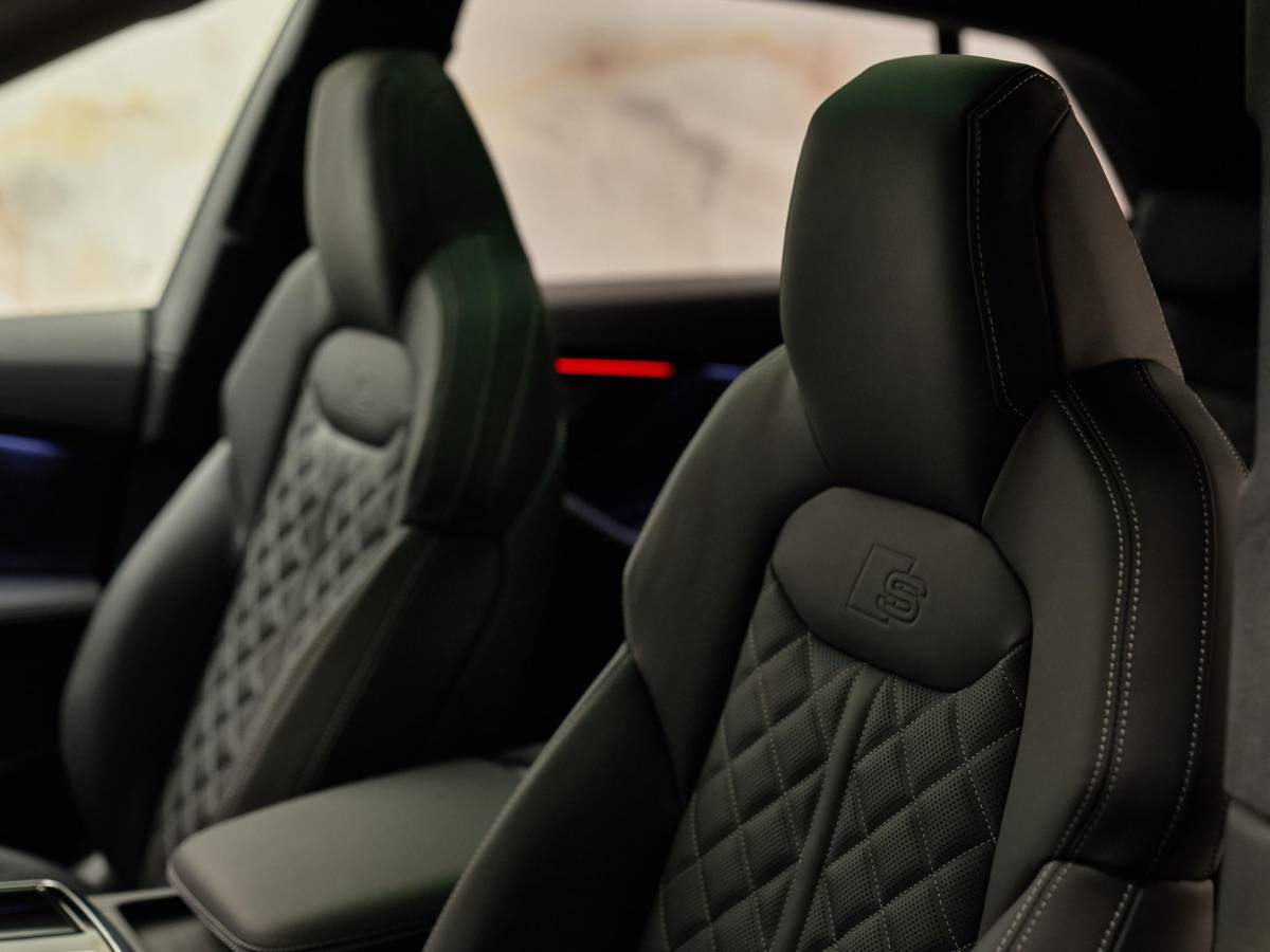 Audi Q8 Audi Q8 60 TFSI e Quattro Pro Line S Competition , Audi Exclusive, pano, 4W-best, B&O, Luchtv., OLED, S sportstoelen, Laserlicht, 23″