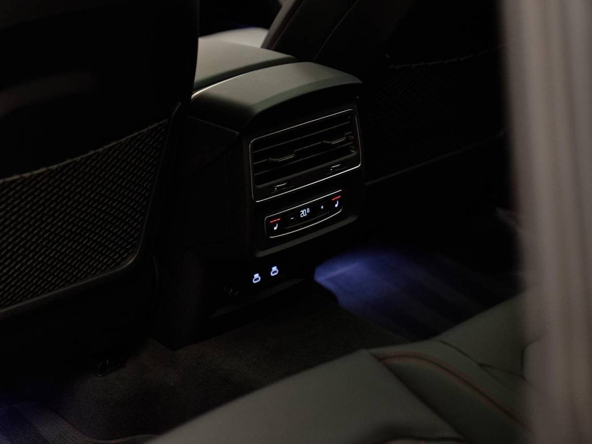 Audi Q8 Audi Q8 60 TFSI e Quattro Pro Line S Competition , Audi Exclusive, pano, 4W-best, B&O, Luchtv., OLED, S sportstoelen, Laserlicht, 23″