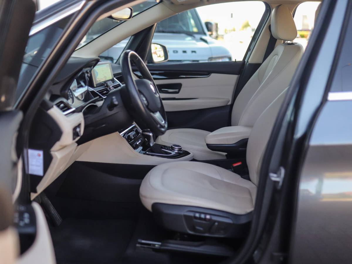 BMW 2 Serie BMW 2-serie Active Tourer 225i xDrive High Executive | Trekhaak | H/K | HUD | Camera | Leder