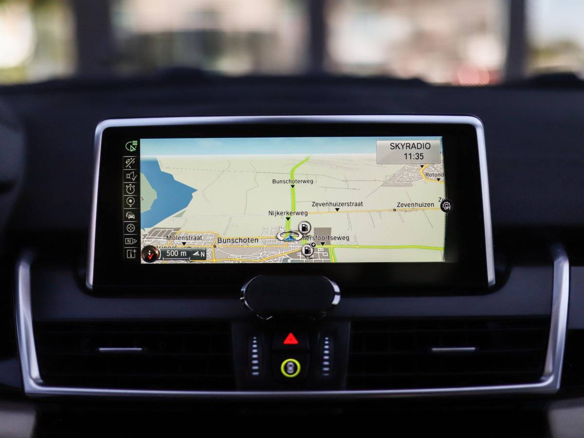 BMW 2 Serie BMW 2-serie Active Tourer 225i xDrive High Executive | Trekhaak | H/K | HUD | Camera | Leder