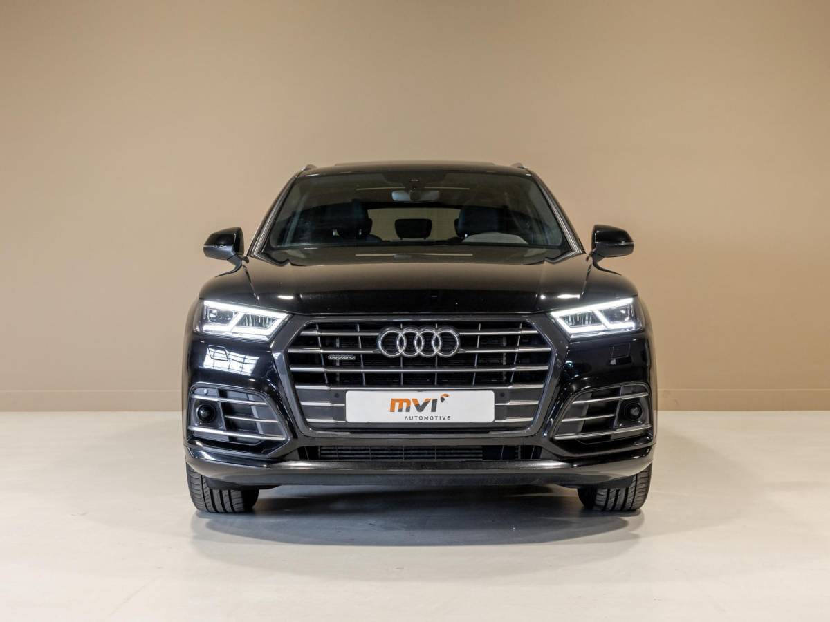 Audi Q5 Audi Q5 55 TFSI e S-Line edition / 367pk / SoH 97,5 / Panorama dak / Trekhaak / Leder / Achteruitrij camera /