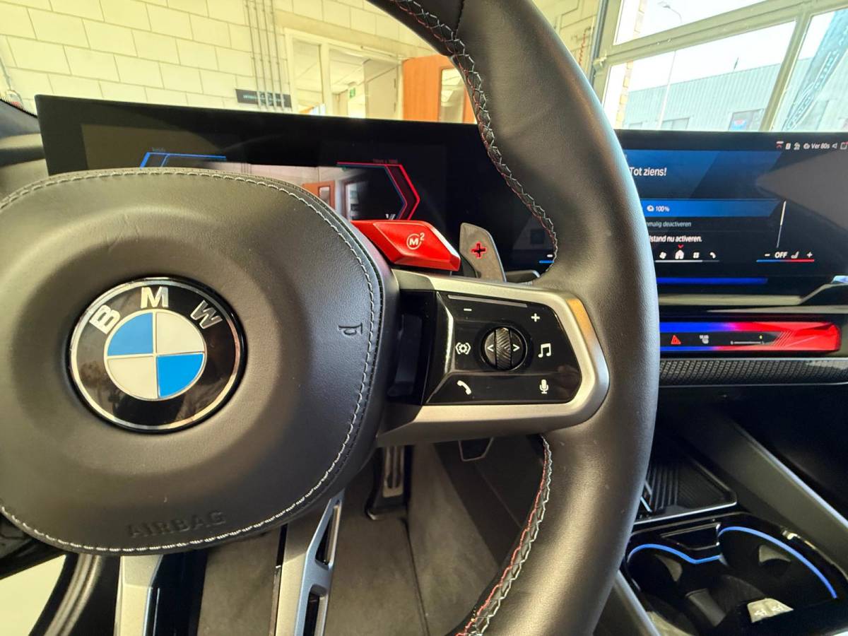 BMW M5 BMW 5-serie M5, 728PK 1 Jaar Bovag Garantie, Automaat, Carbon pakket, keramische remmen, HUD, Bowers & Wilkins