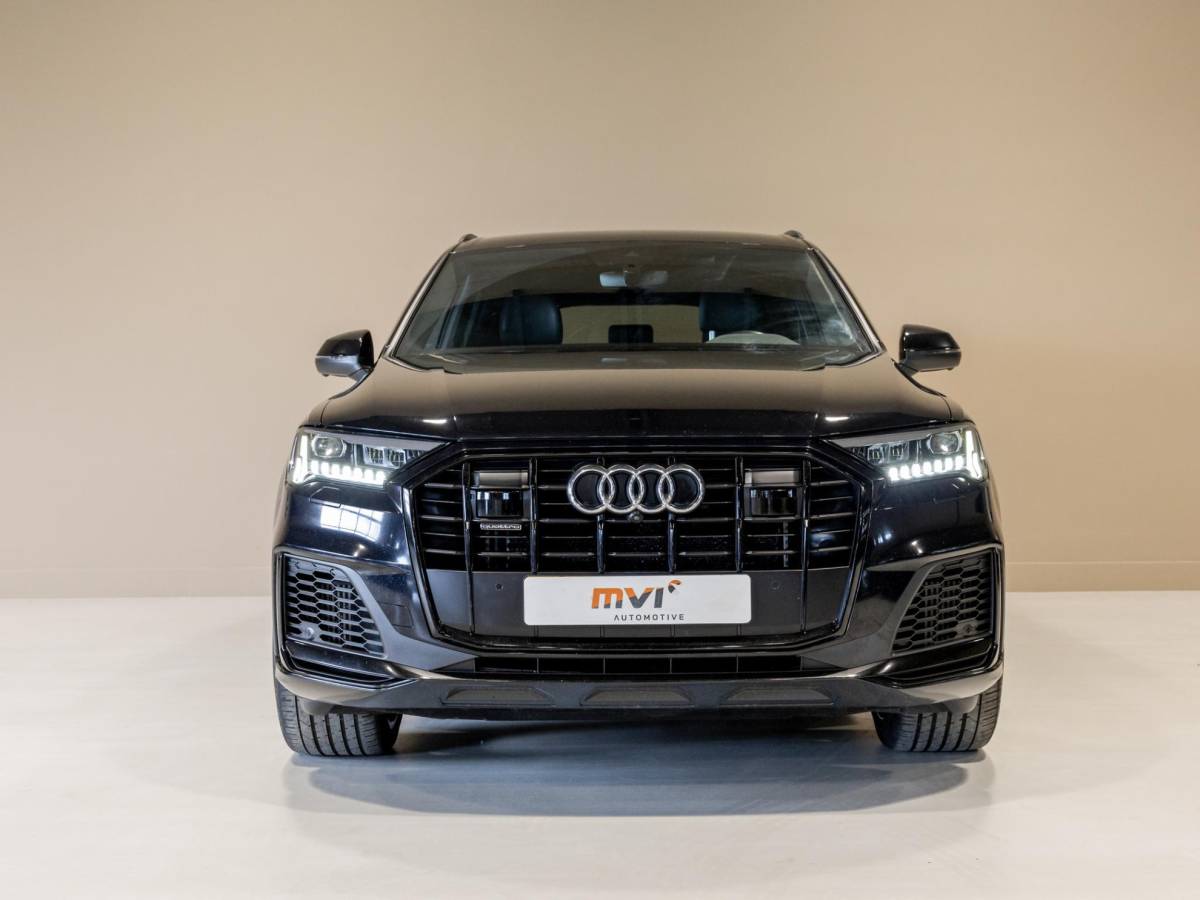 Audi Q7 Audi Q7 60 TFSI e quattro 2x S-Line Competition / 456pk / SoH 90,7 / Rondomzicht camera / Elektrische stoelverstelling met geheugen /