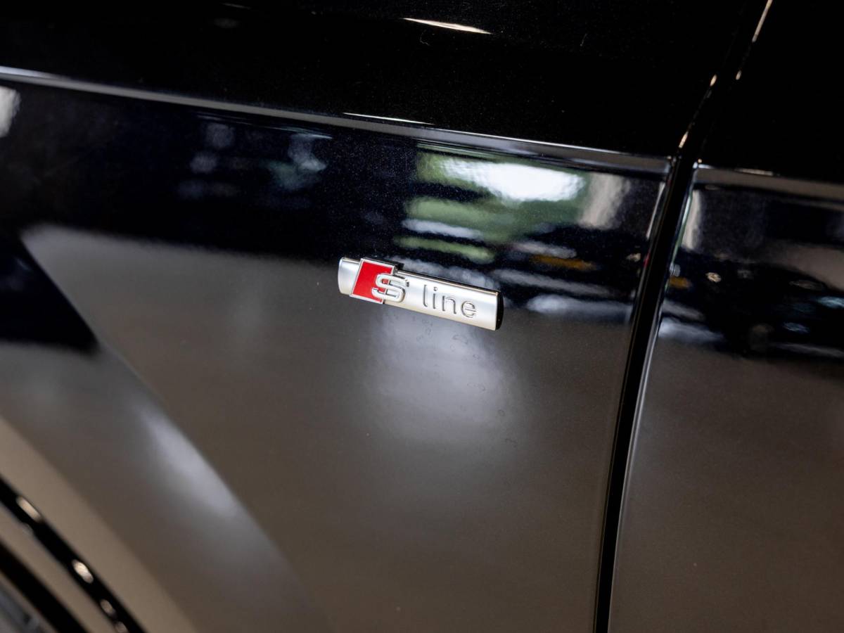 Audi Q7 Audi Q7 60 TFSI e quattro 2x S-Line Competition / 456pk / SoH 90,7 / Rondomzicht camera / Elektrische stoelverstelling met geheugen /