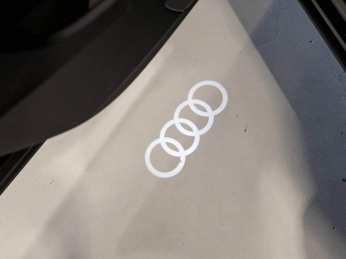 Audi Q7 Audi Q7 60 TFSI e quattro 2x S-Line Competition / 456pk / SoH 90,7 / Rondomzicht camera / Elektrische stoelverstelling met geheugen /