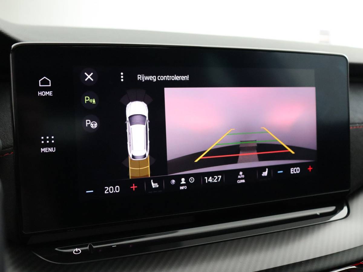 Škoda Octavia ŠKODA Octavia Combi 1.4 TSI RS iV PHEV Business (Pano / Camera / Stoelverwarming / Matrix led / Keyless)
