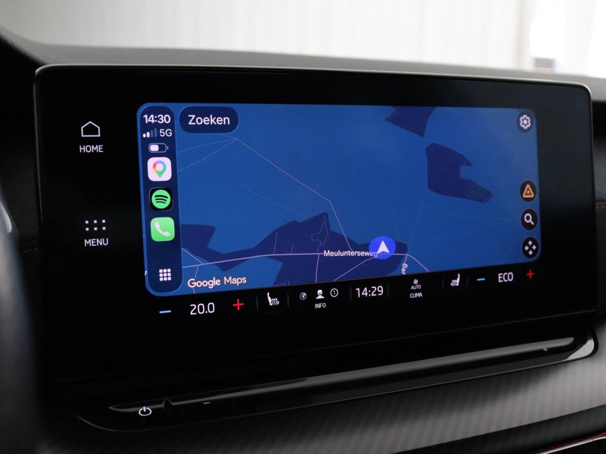 Škoda Octavia ŠKODA Octavia Combi 1.4 TSI RS iV PHEV Business (Pano / Camera / Stoelverwarming / Matrix led / Keyless)