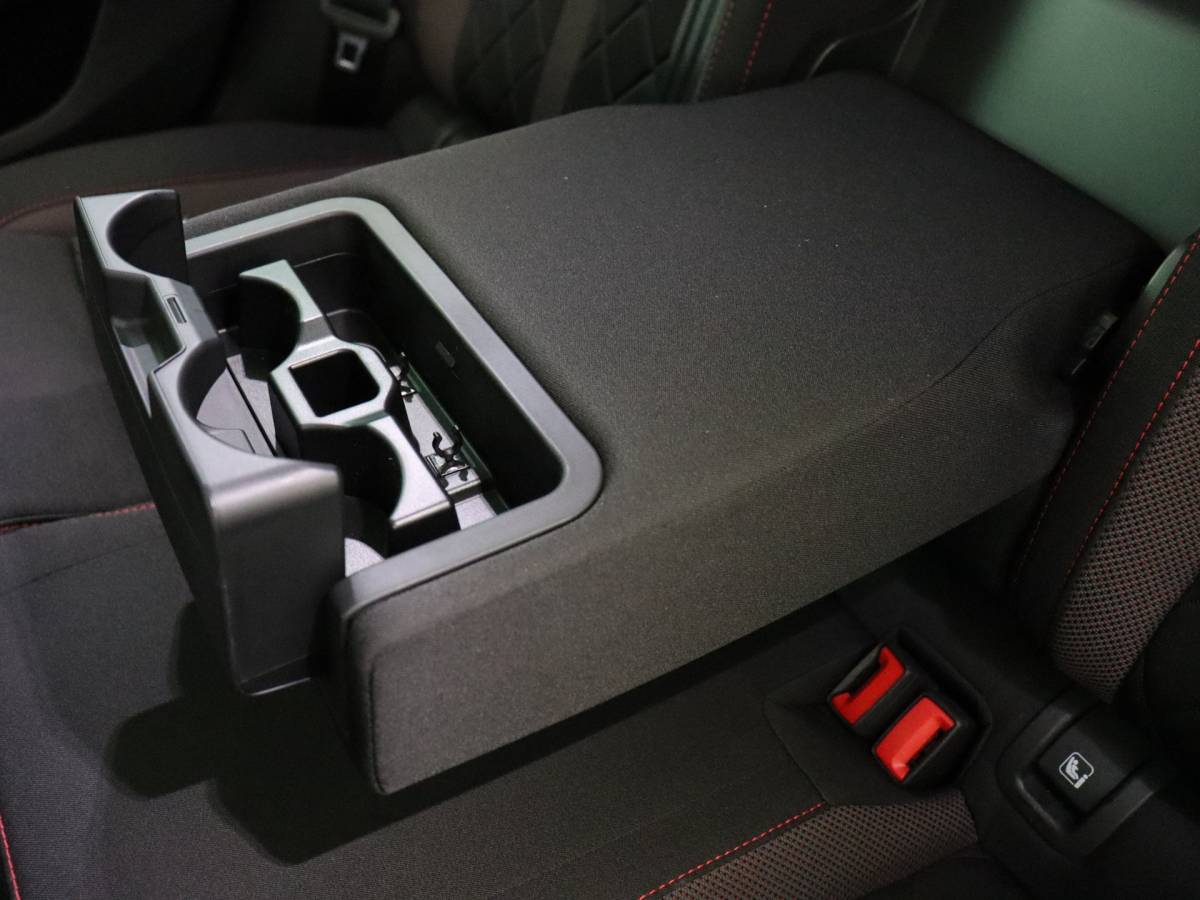 Škoda Octavia ŠKODA Octavia Combi 1.4 TSI RS iV PHEV Business (Pano / Camera / Stoelverwarming / Matrix led / Keyless)