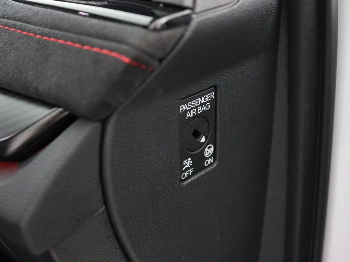 Škoda Octavia ŠKODA Octavia Combi 1.4 TSI RS iV PHEV Business (Pano / Camera / Stoelverwarming / Matrix led / Keyless)