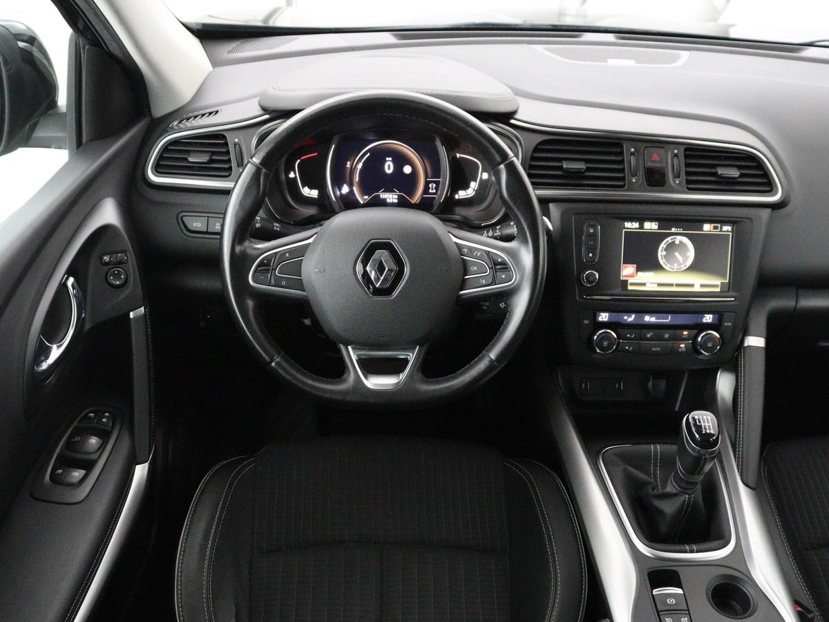 Renault Kadjar Renault Kadjar 1.2 TCe Bose | Panoramadak | Bluetooth | Cruise control | Climate control | Stoelverwarming | Bose Audio | Achteruitrij camera | Parkeersensoren | Navigatie