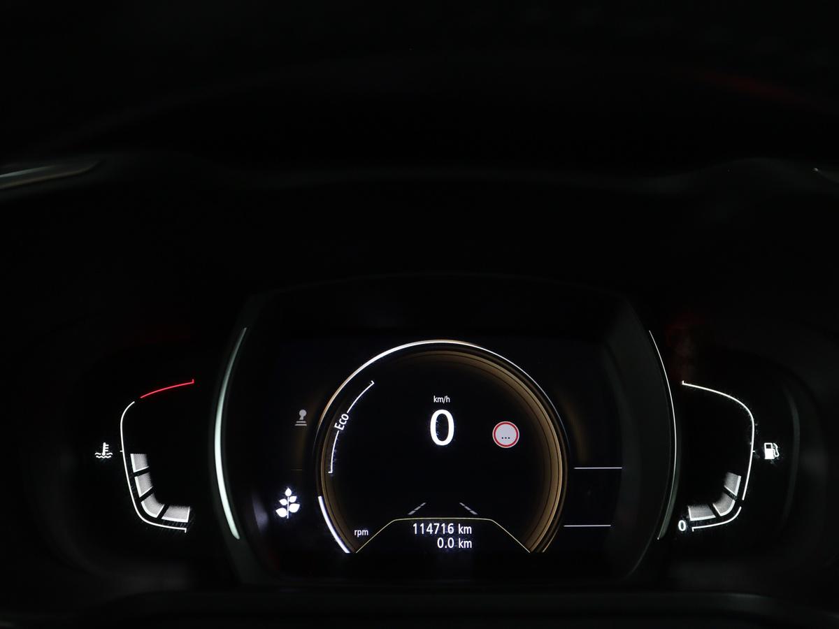 Renault Kadjar Renault Kadjar 1.2 TCe Bose | Panoramadak | Bluetooth | Cruise control | Climate control | Stoelverwarming | Bose Audio | Achteruitrij camera | Parkeersensoren | Navigatie