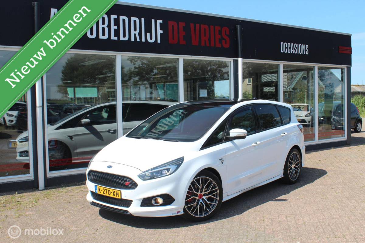 Ford S-Max Ford S-Max 1.5 ST-Line Pano/20Inch/Leder/Camera/Trekhaak/Etc