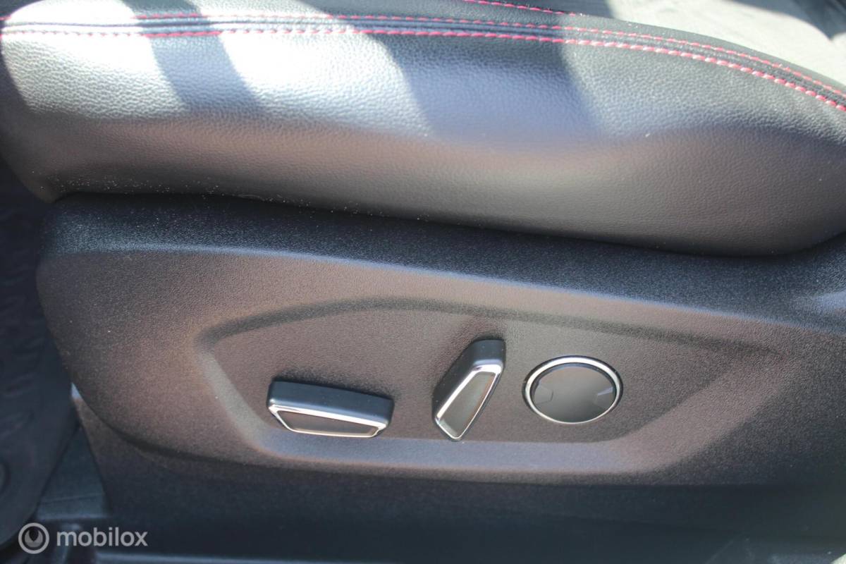 Ford S-Max Ford S-Max 1.5 ST-Line Pano/20Inch/Leder/Camera/Trekhaak/Etc