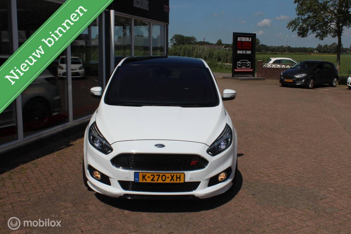 Ford S-Max Ford S-Max 1.5 ST-Line Pano/20Inch/Leder/Camera/Trekhaak/Etc