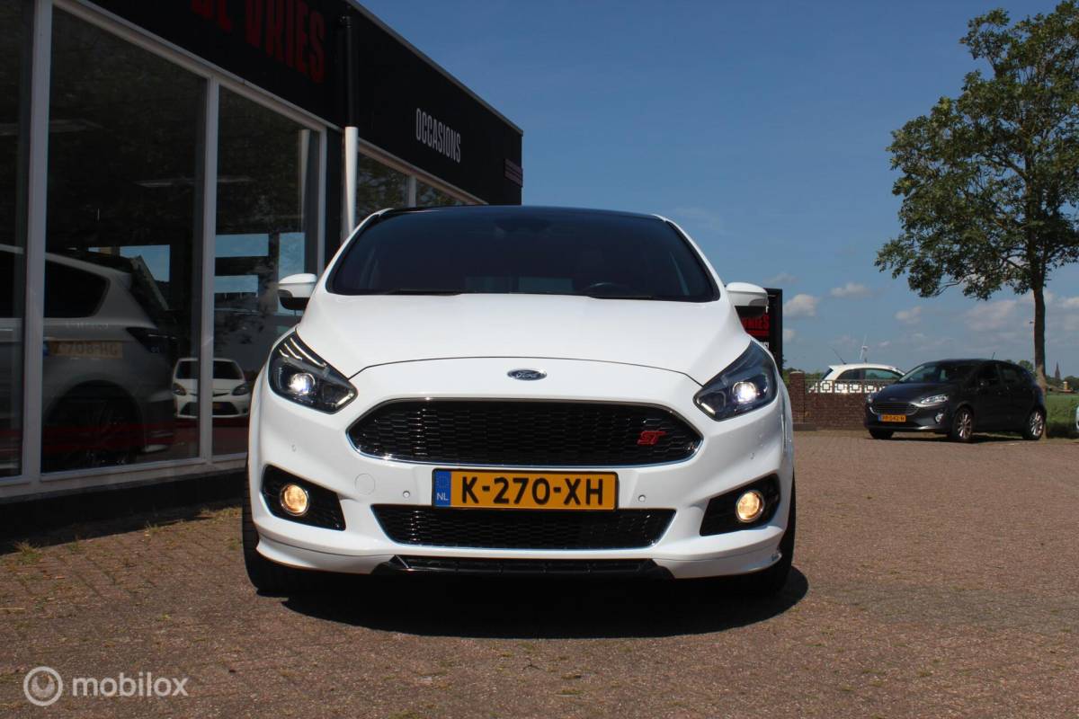 Ford S-Max Ford S-Max 1.5 ST-Line Pano/20Inch/Leder/Camera/Trekhaak/Etc
