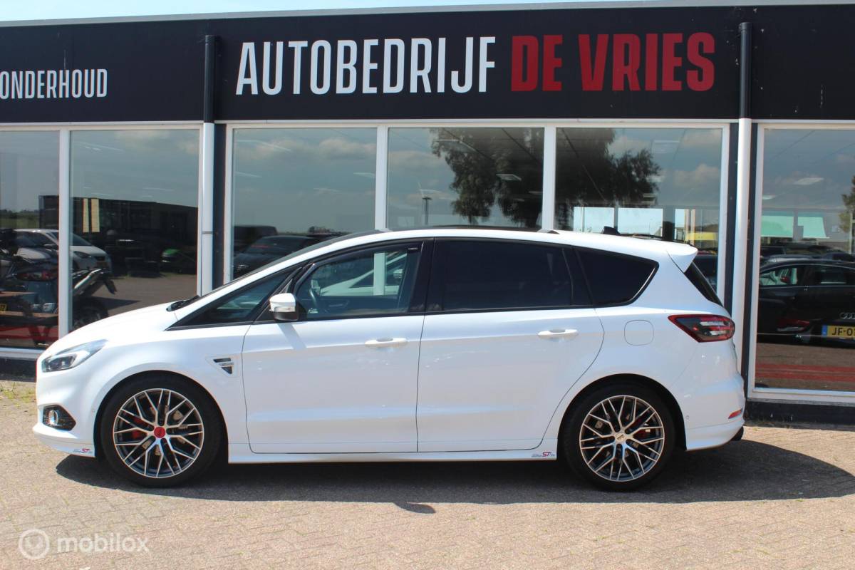 Ford S-Max Ford S-Max 1.5 ST-Line Pano/20Inch/Leder/Camera/Trekhaak/Etc