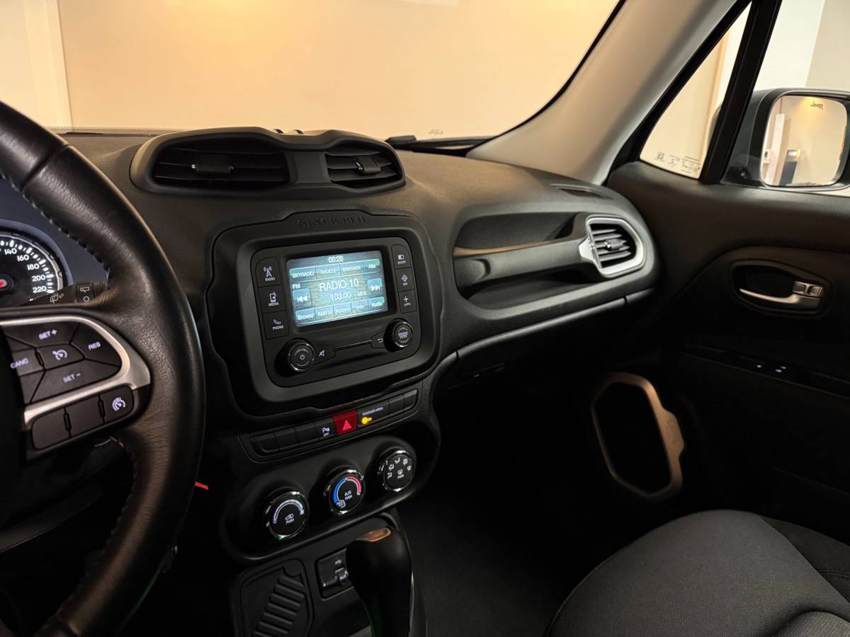 Jeep Renegade Jeep Renegade Van 1.4 MultiAir Longitude *Automaat* Distr.riem VV|All-seasons|Cruise|Navi|Airco|NAP