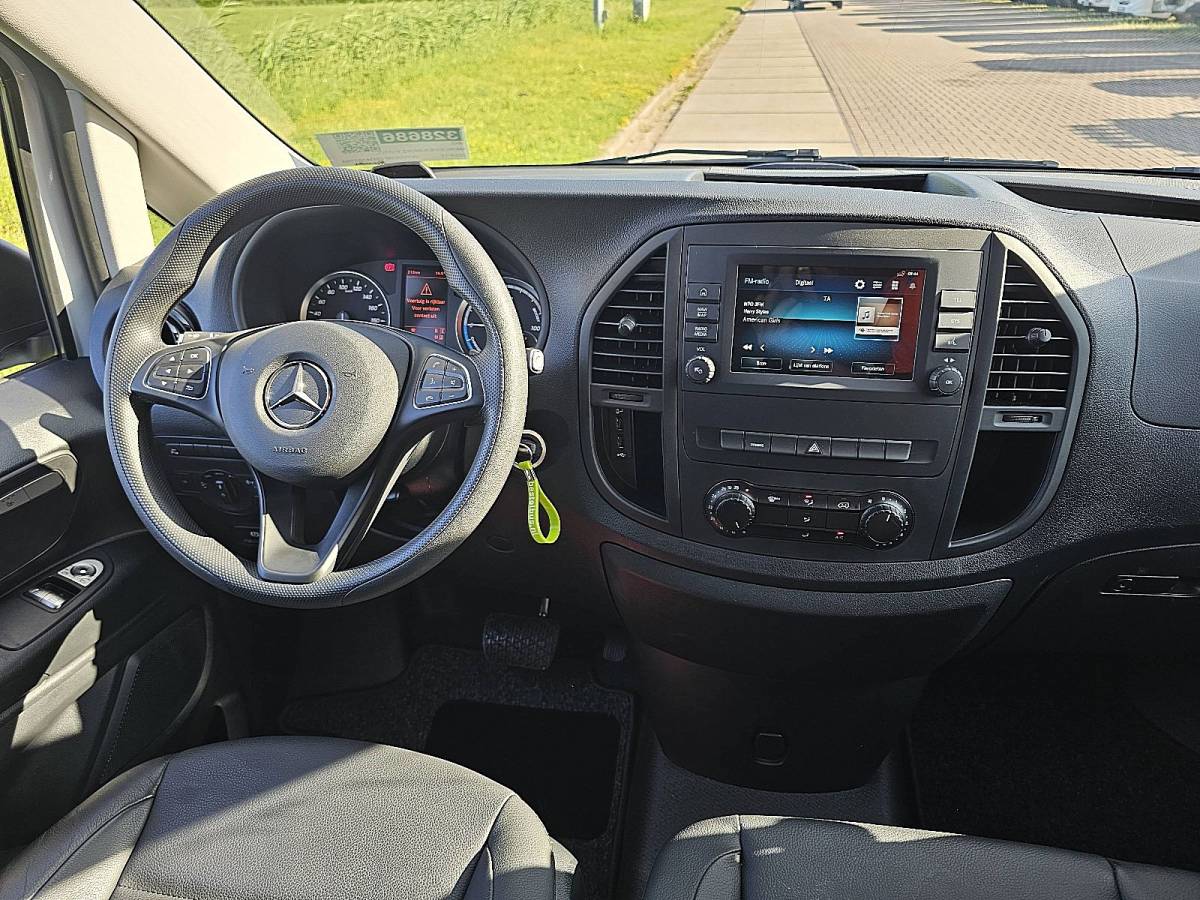 Mercedes-Benz eVito MERCEDES-BENZ EVITO l2 280km wltp 60kwh!
