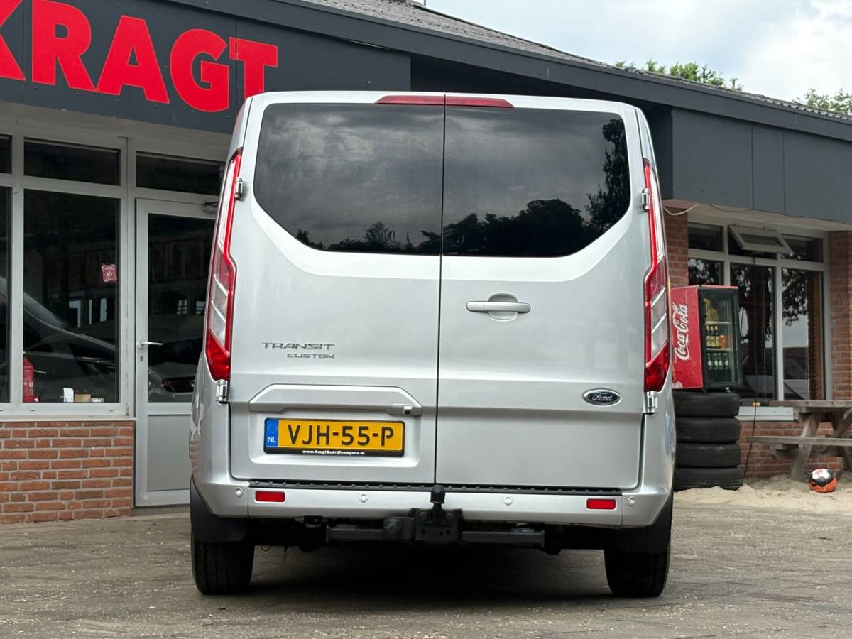 Ford Transit Custom Ford Transit Custom 300 2.0 TDCI L2H1 Limited DC|Nieuwe distributieriem! 170PK|adaptieve.cruise|airco|camera|apple carplay