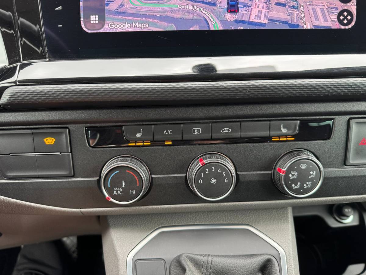 Volkswagen Transporter Volkswagen Transporter 2.0 TDI L2H1 30 DC Bulli **CAMERA + CRUISE + 2x SCHUIFDEUR + STOELVERW**