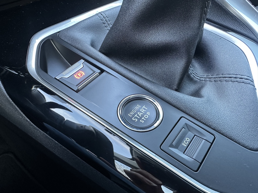 Peugeot 5008 Peugeot 5008 1.2 Allure Business | 7 Persoons | Camera v/a | Navi