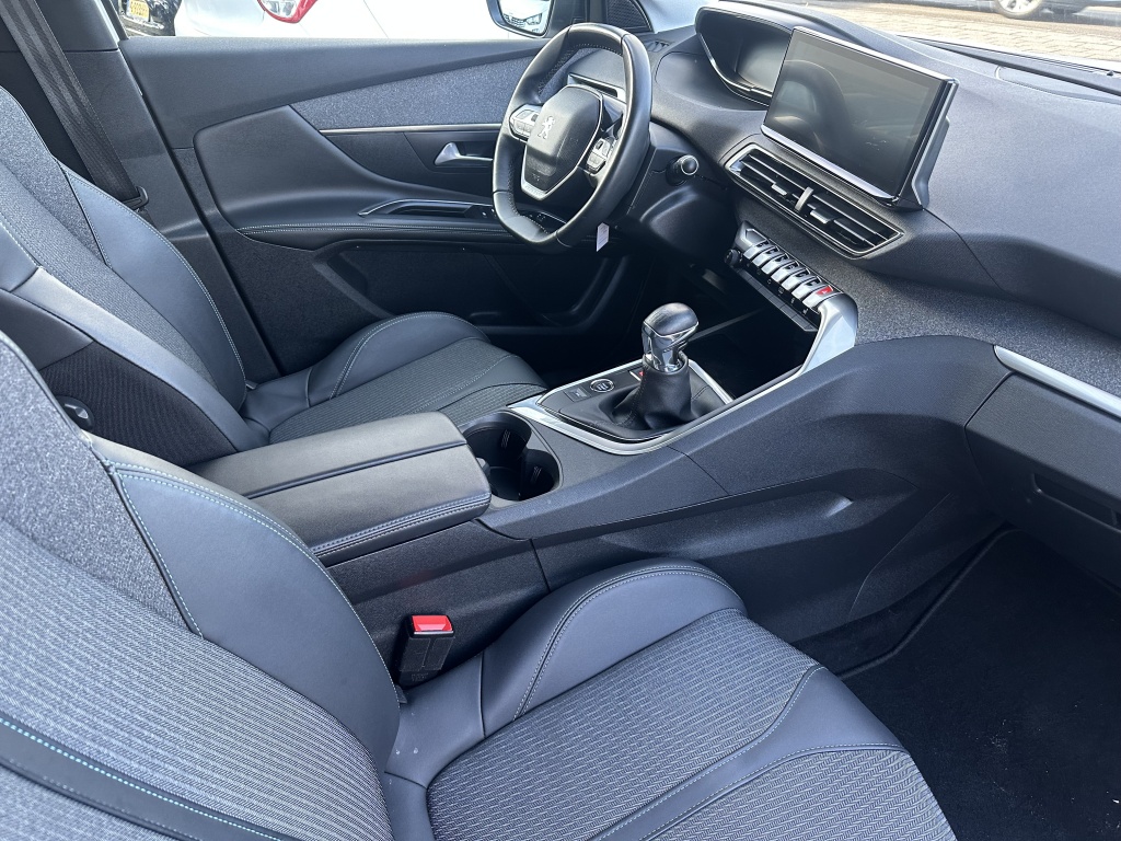 Peugeot 5008 Peugeot 5008 1.2 Allure Business | 7 Persoons | Camera v/a | Navi
