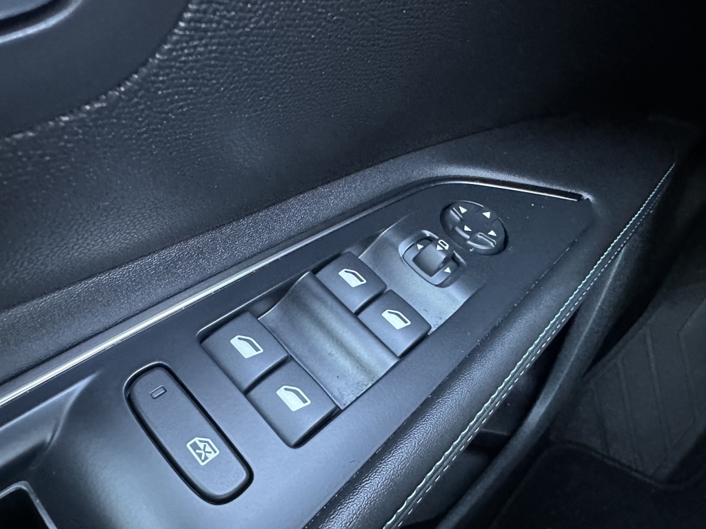 Peugeot 5008 Peugeot 5008 1.2 Allure Business | 7 Persoons | Camera v/a | Navi