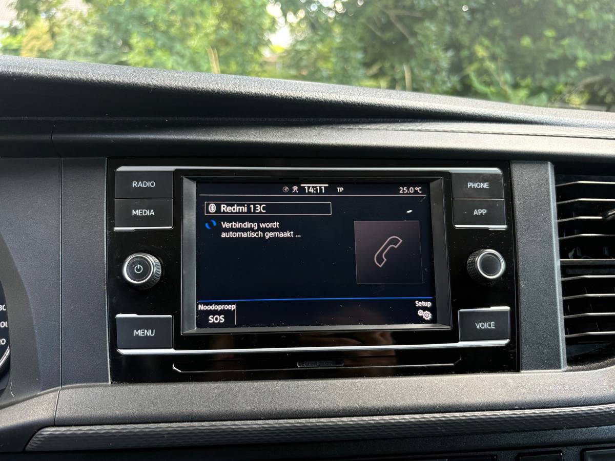 Volkswagen Transporter Volkswagen TRANSPORTER 2.0 TDI L2H1 150PK!|DSG Automaat|cruise control|airco|achteruitrijcamera|apple carplay|drie zitplaatsen