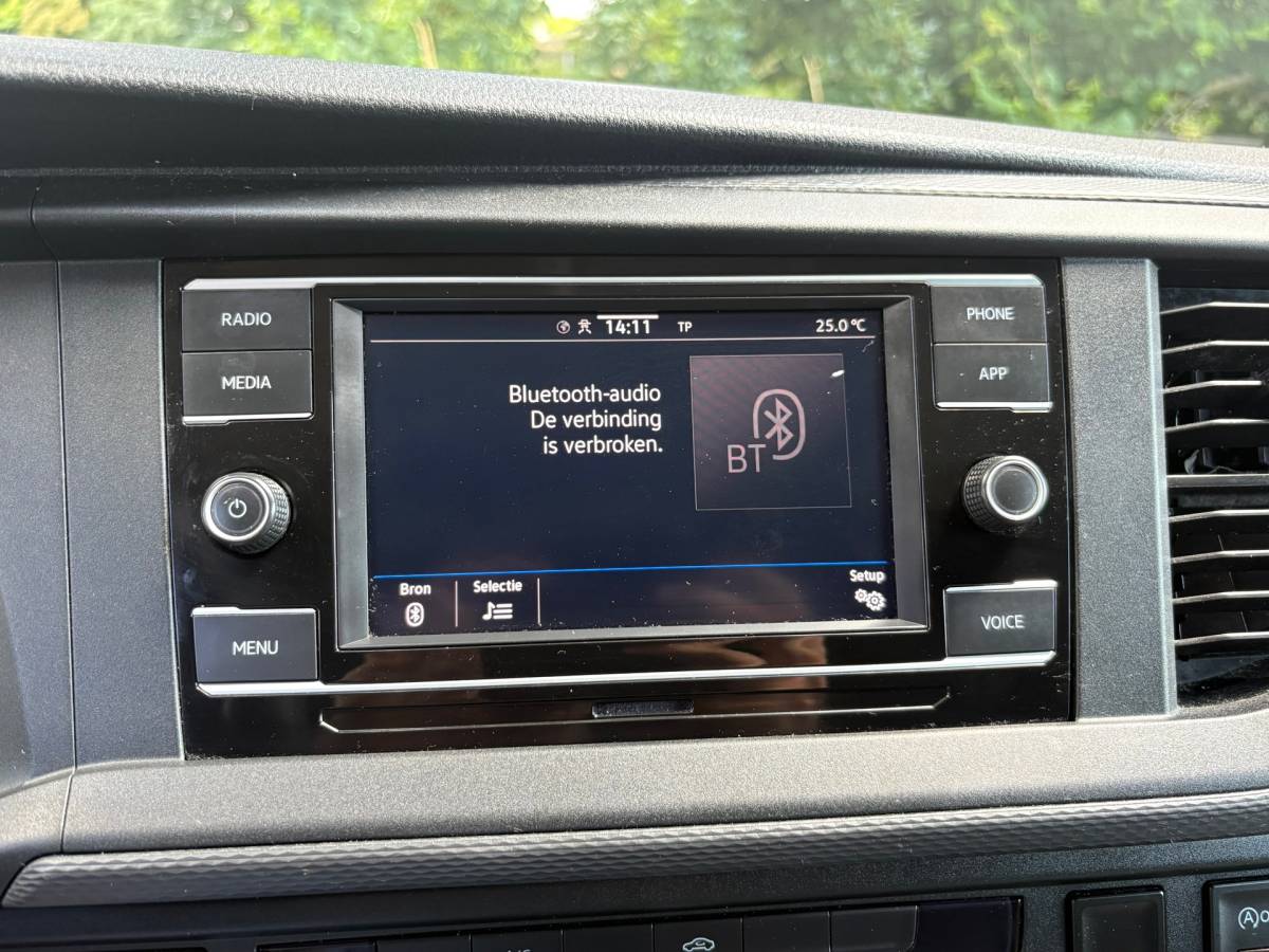 Volkswagen Transporter Volkswagen TRANSPORTER 2.0 TDI L2H1 150PK!|DSG Automaat|cruise control|airco|achteruitrijcamera|apple carplay|drie zitplaatsen
