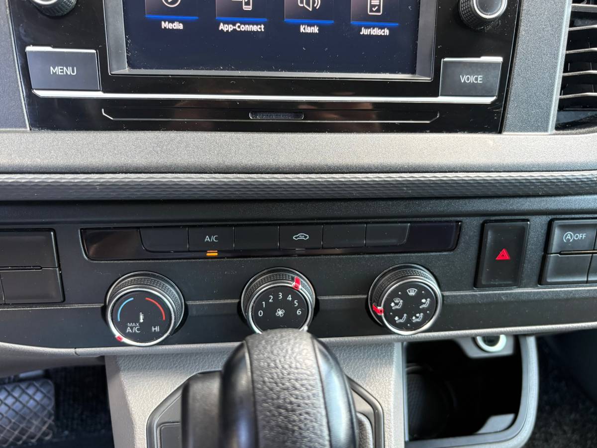 Volkswagen Transporter Volkswagen TRANSPORTER 2.0 TDI L2H1 150PK!|DSG Automaat|cruise control|airco|achteruitrijcamera|apple carplay|drie zitplaatsen