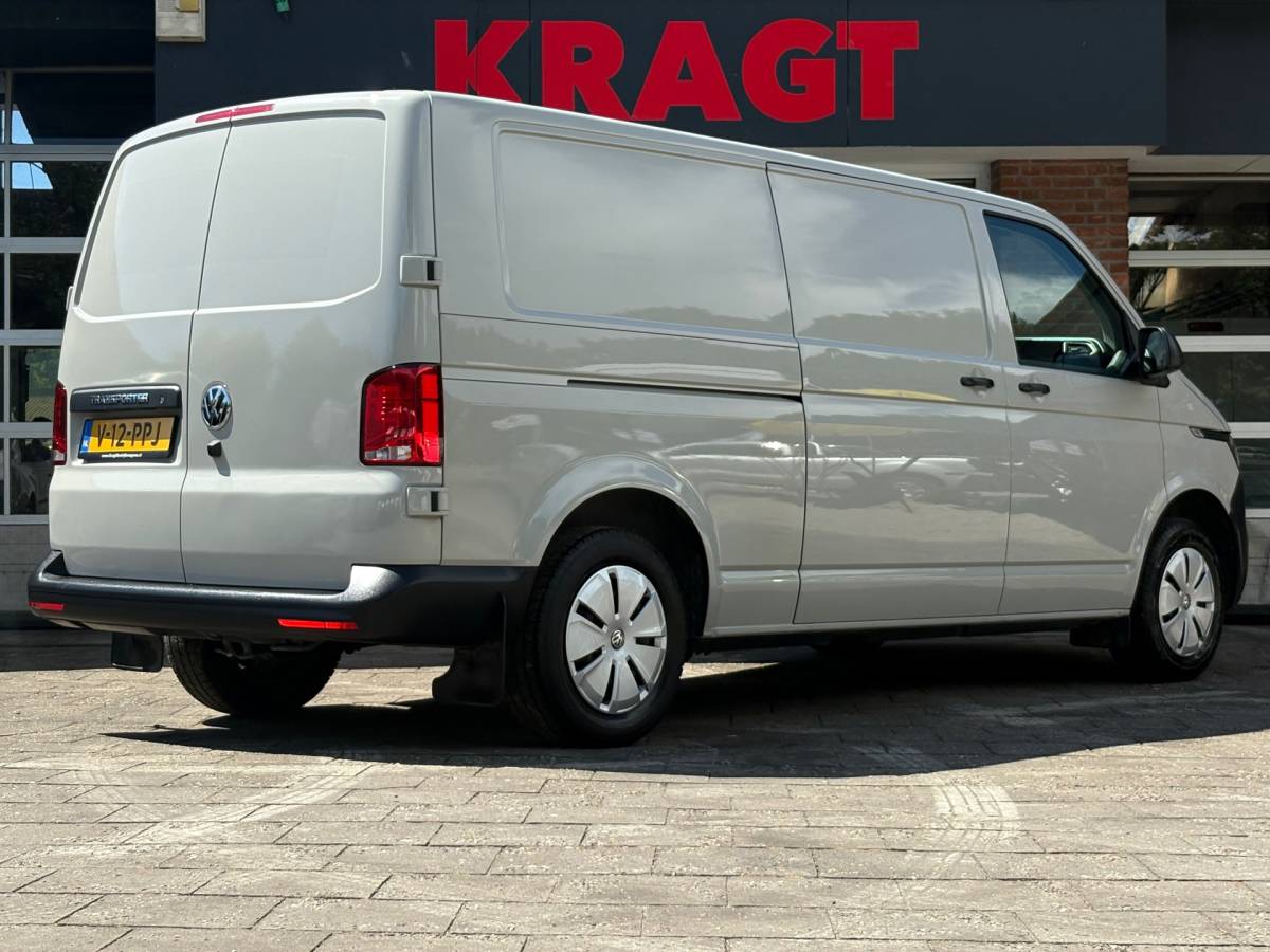 Volkswagen Transporter Volkswagen TRANSPORTER 2.0 TDI L2H1 150PK!|DSG Automaat|cruise control|airco|achteruitrijcamera|apple carplay|drie zitplaatsen