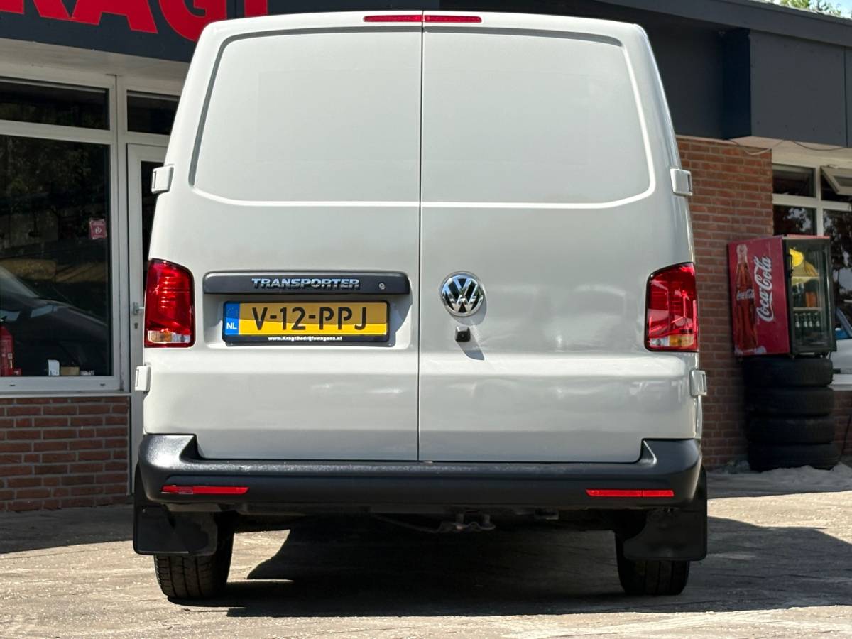 Volkswagen Transporter Volkswagen TRANSPORTER 2.0 TDI L2H1 150PK!|DSG Automaat|cruise control|airco|achteruitrijcamera|apple carplay|drie zitplaatsen