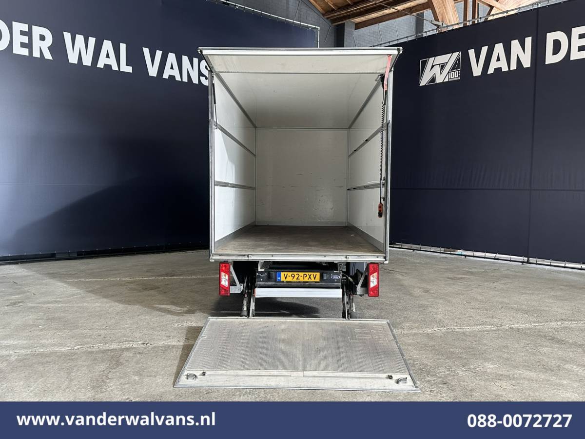 Ford Transit Ford Transit 2.0 TDCI 161pk Bakwagen XL Lengte 523cm!! 22m3 KUUB Laadklep Euro6 Airco | Cruisecontrol | Verwarmde Voorruit Bijrijdersbank, 910kg laadvermogen