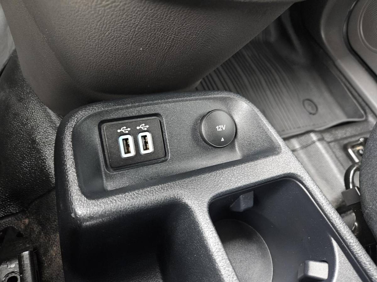 Ford Transit Connect Ford Transit Connect 1.5 EcoBlue L1 Airco Navi Camera