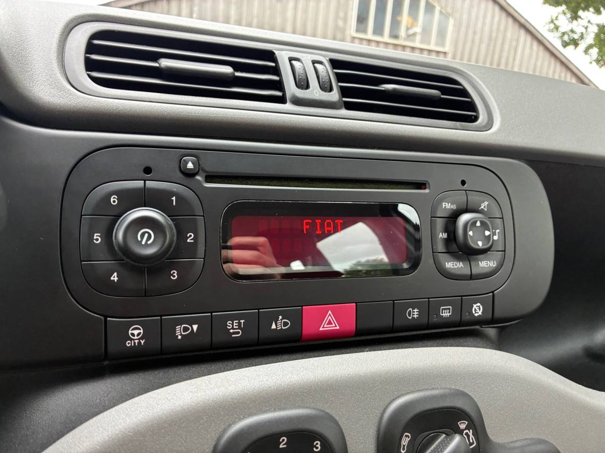 Fiat Panda Fiat Panda 0.9 TwinAir Easy | ” 67.000 KM ” + 5-Drs + Radio Nu € 5.450,-!!!