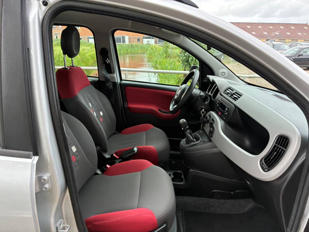 Fiat Panda Fiat Panda 0.9 TwinAir Easy | ” 67.000 KM ” + 5-Drs + Radio Nu € 5.450,-!!!