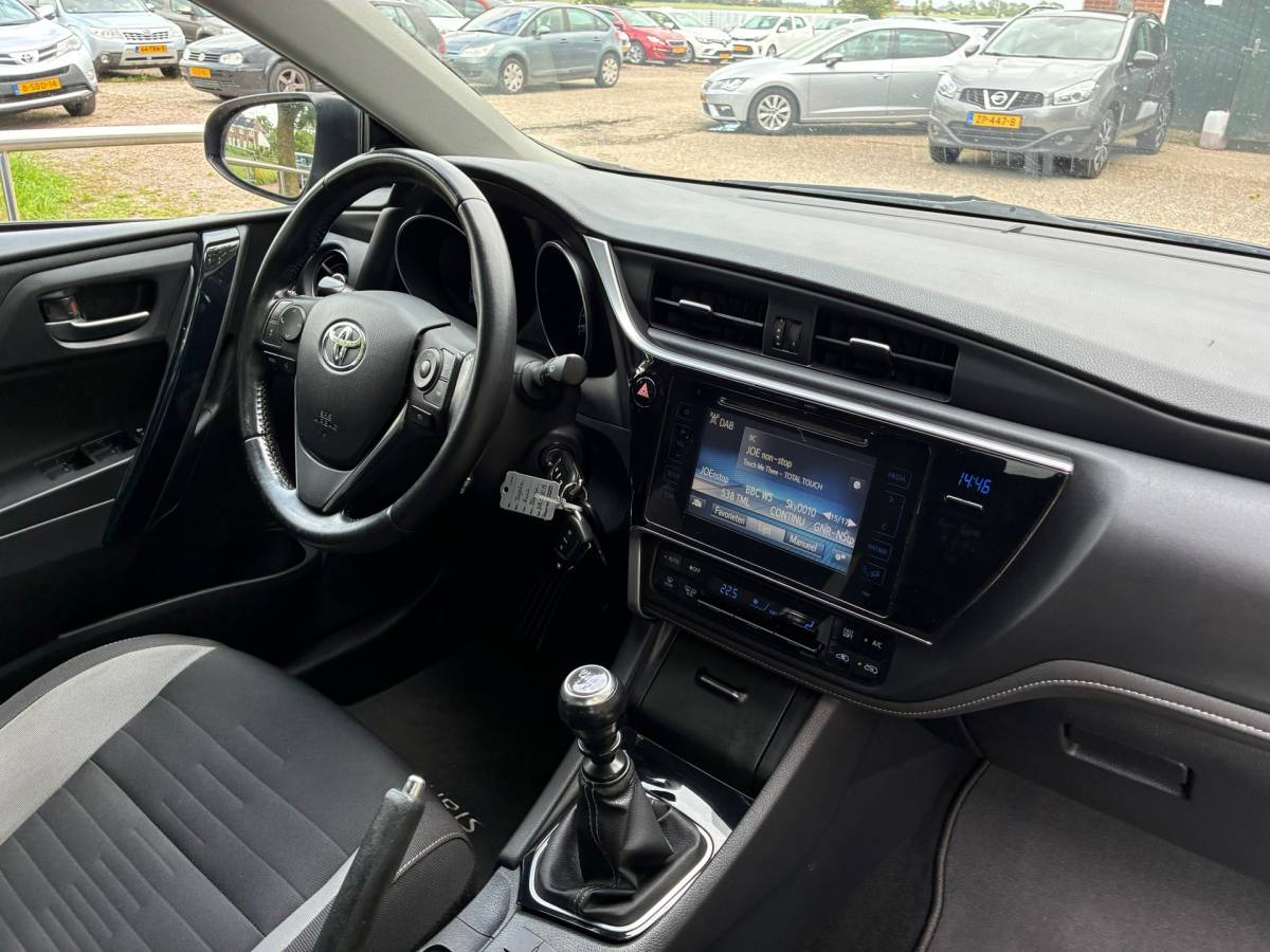 Toyota Auris Toyota Auris 1.2T Aspiration | Camera + Clima + Cruise Nu € 8.450,-!!!