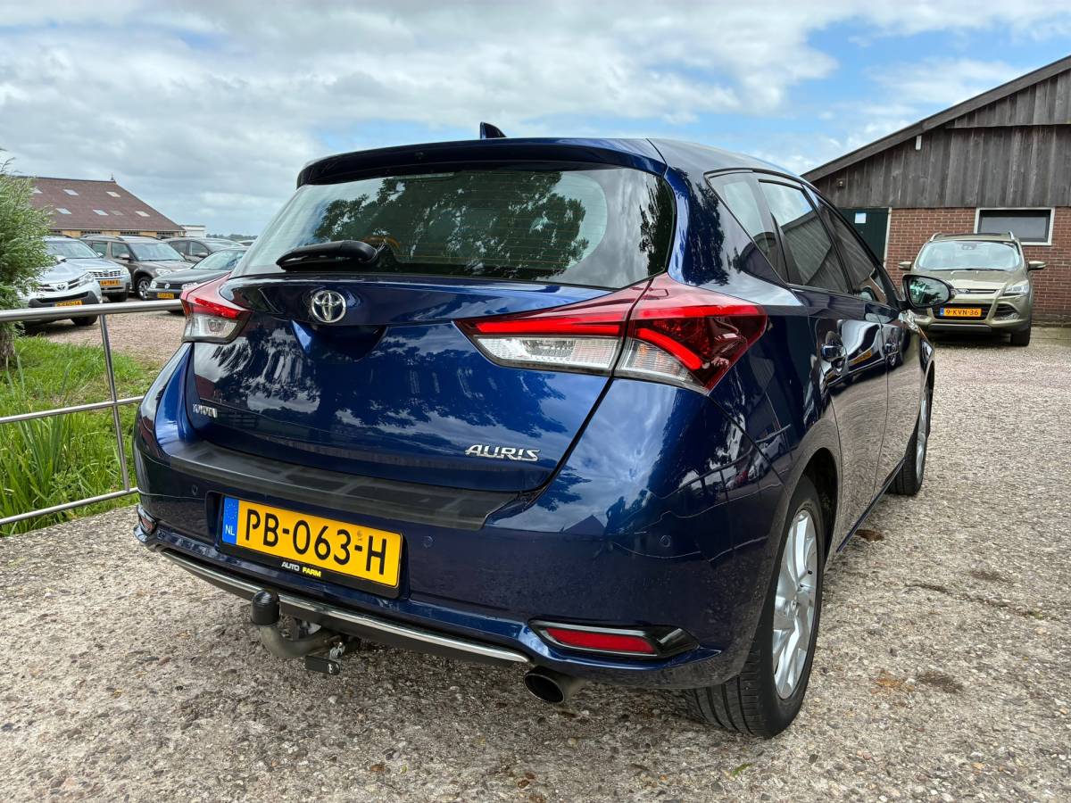 Toyota Auris Toyota Auris 1.2T Aspiration | Camera + Clima + Cruise Nu € 8.450,-!!!