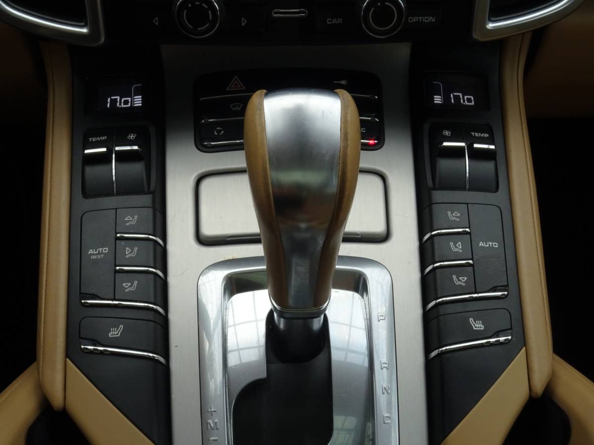 Porsche Cayenne Porsche Cayenne 4.8 Turbo * 500 PK * PANORAMADAK !!