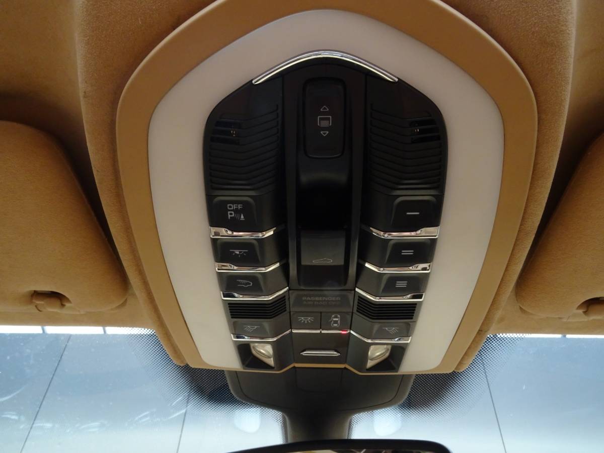 Porsche Cayenne Porsche Cayenne 4.8 Turbo * 500 PK * PANORAMADAK !!