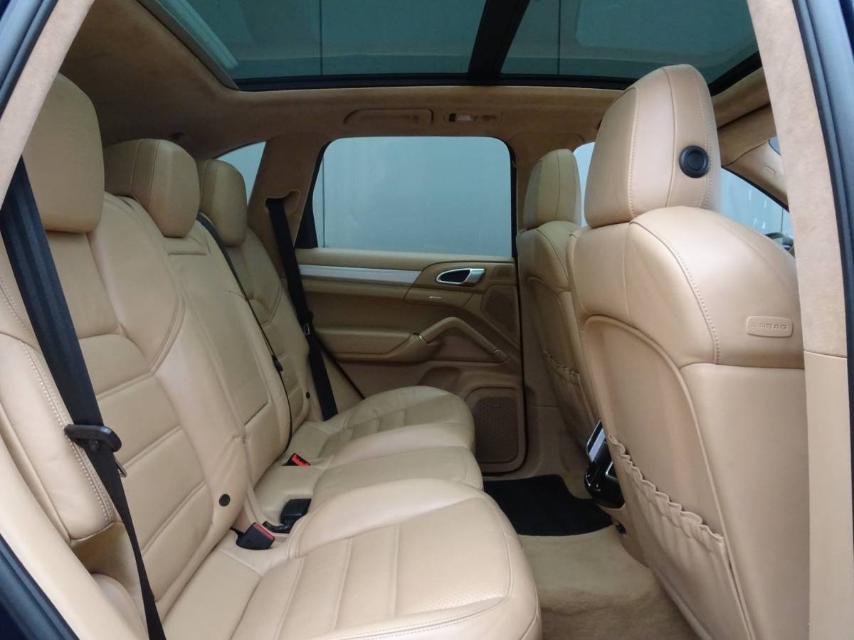 Porsche Cayenne Porsche Cayenne 4.8 Turbo * 500 PK * PANORAMADAK !!