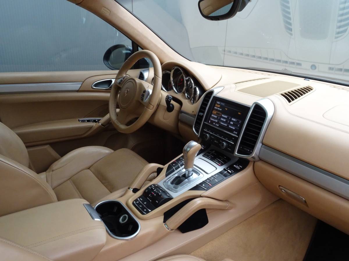 Porsche Cayenne Porsche Cayenne 4.8 Turbo * 500 PK * PANORAMADAK !!