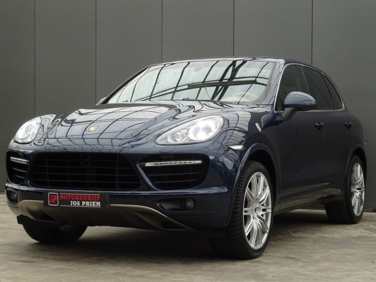 Porsche Cayenne Porsche Cayenne 4.8 Turbo * 500 PK * PANORAMADAK !!