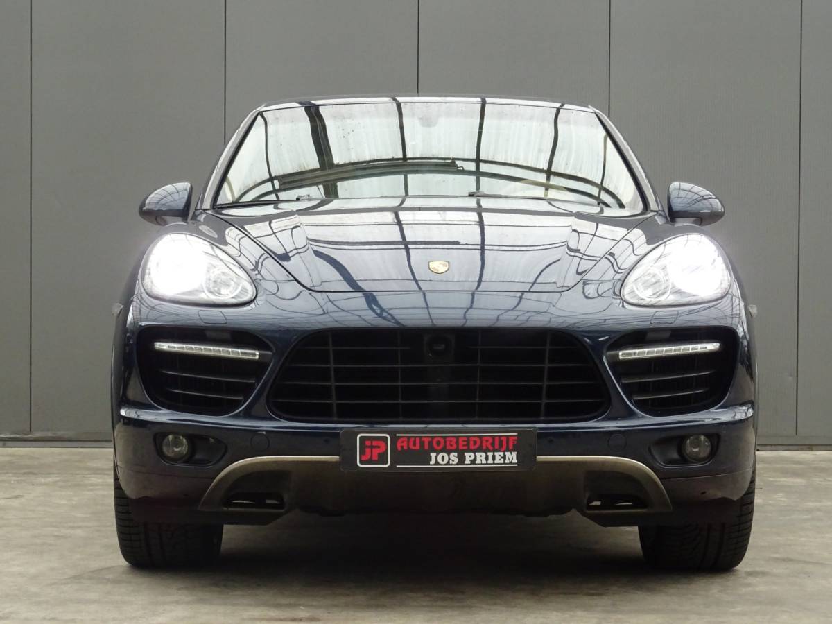 Porsche Cayenne Porsche Cayenne 4.8 Turbo * 500 PK * PANORAMADAK !!