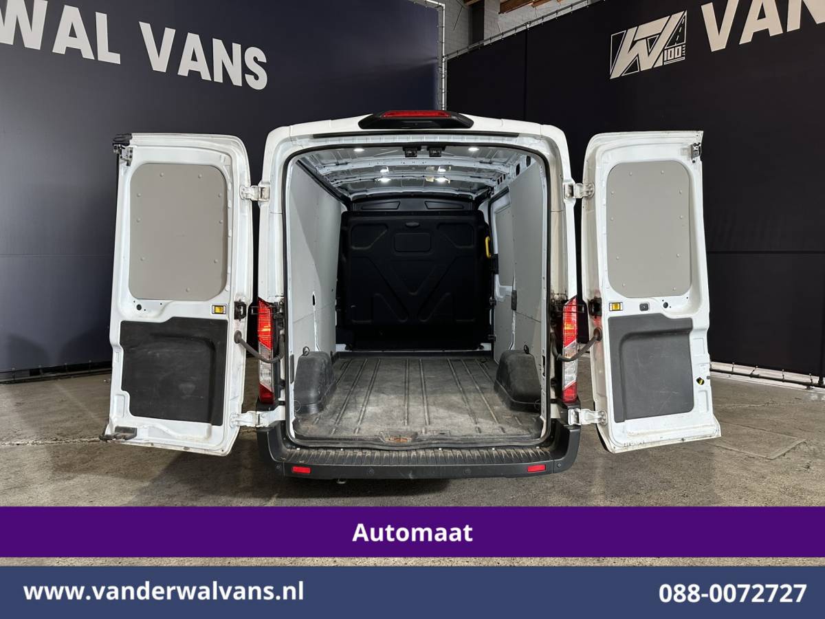 Ford Transit Ford Transit 2.0 TDCI 130pk Automaat L2H2 Euro6 Airco | Camera | Navigatie | Apple Carplay | Cruisecontrol Android Auto, Verwarmde voorruit, Parkeersensoren, Bijrijdersbank