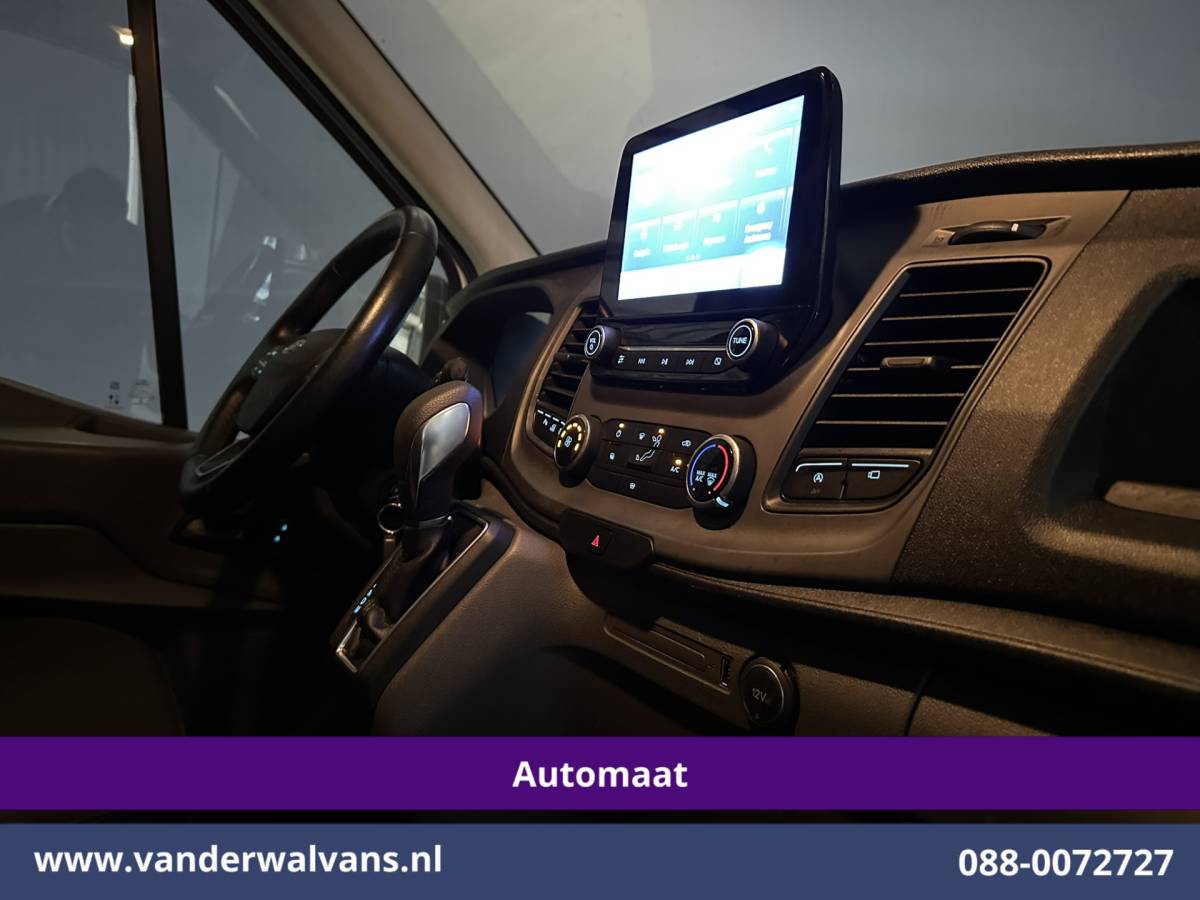 Ford Transit Ford Transit 2.0 TDCI 130pk Automaat L2H2 Euro6 Airco | Camera | Navigatie | Apple Carplay | Cruisecontrol Android Auto, Verwarmde voorruit, Parkeersensoren, Bijrijdersbank
