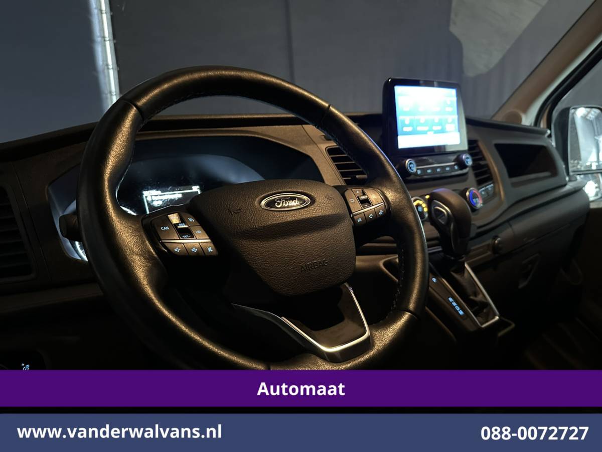 Ford Transit Ford Transit 2.0 TDCI 130pk Automaat L2H2 Euro6 Airco | Camera | Navigatie | Apple Carplay | Cruisecontrol Android Auto, Verwarmde voorruit, Parkeersensoren, Bijrijdersbank