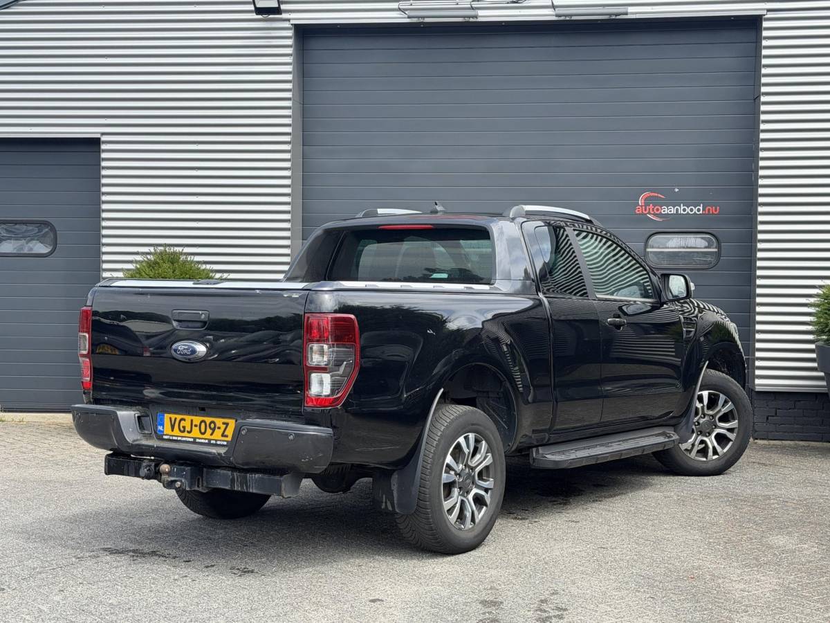 Ford Ranger Ford Ranger 2.0 EcoBlue Wildtrak Supercab | Trekhaak | Camera | Navigatie | DAB | Stoelverwarming | Lederen Bekleding |