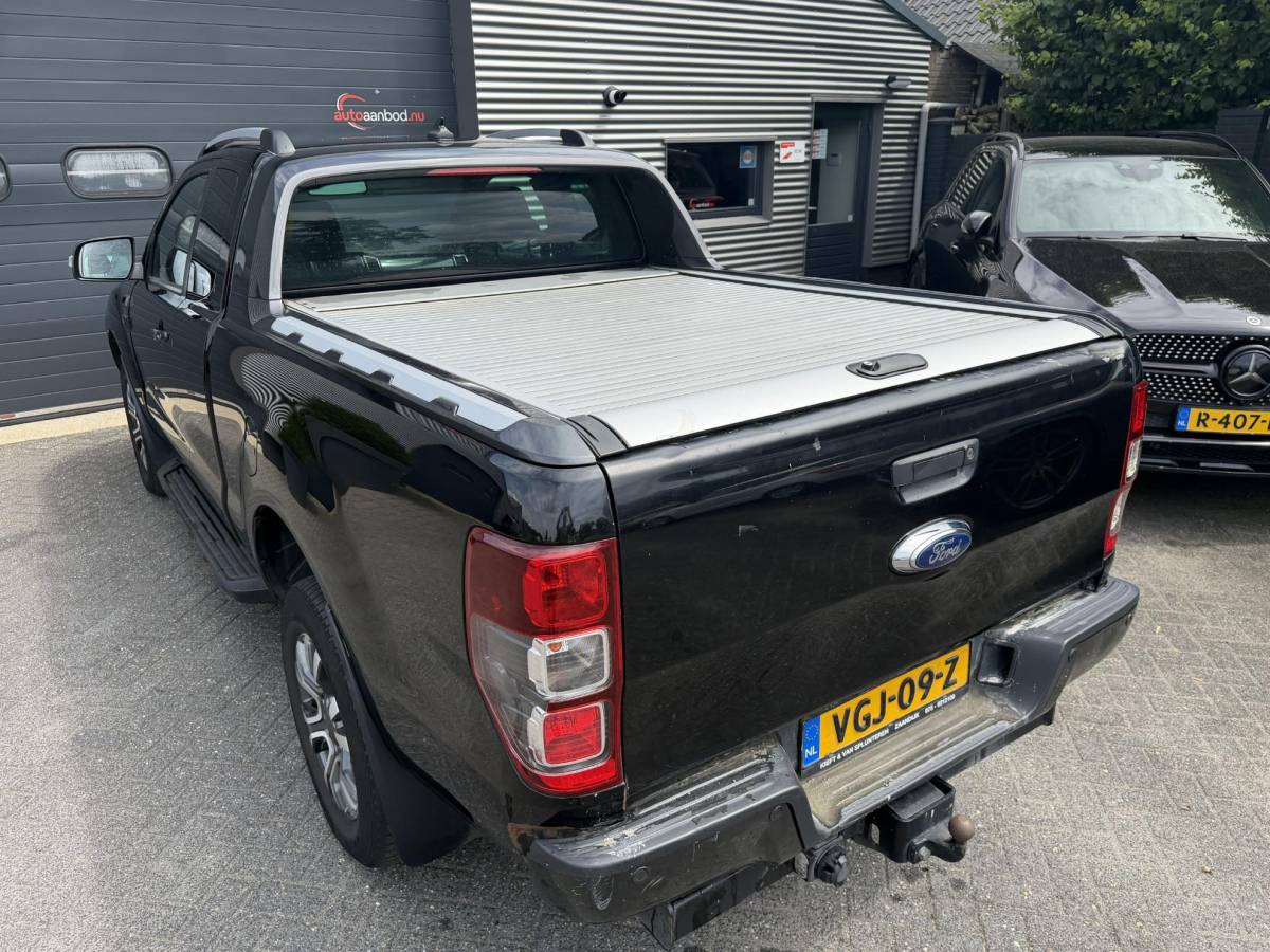 Ford Ranger Ford Ranger 2.0 EcoBlue Wildtrak Supercab | Trekhaak | Camera | Navigatie | DAB | Stoelverwarming | Lederen Bekleding |