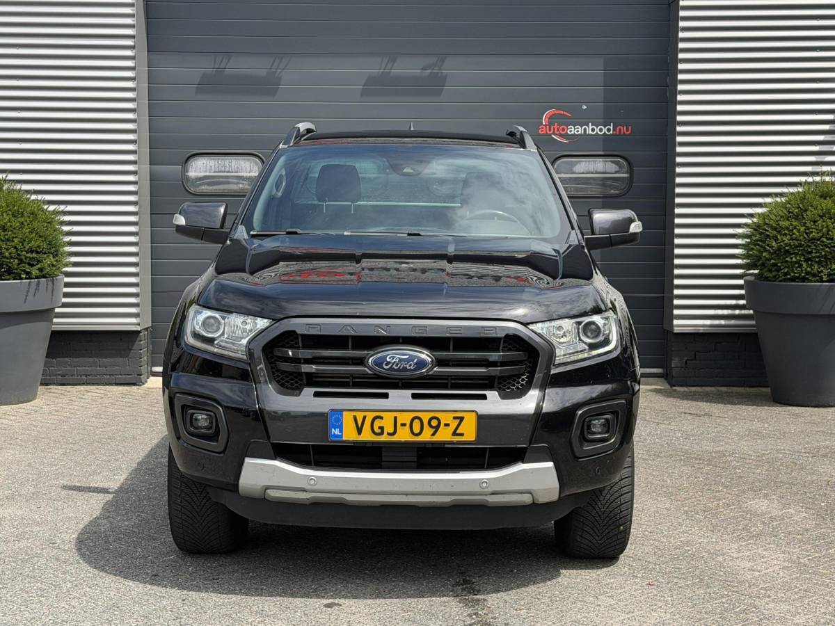 Ford Ranger Ford Ranger 2.0 EcoBlue Wildtrak Supercab | Trekhaak | Camera | Navigatie | DAB | Stoelverwarming | Lederen Bekleding |